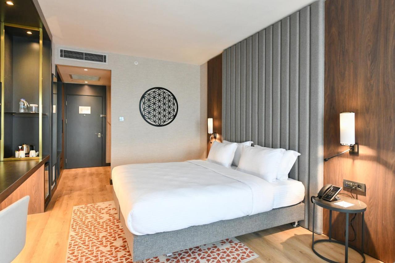 Hotel Crowne Plaza Ankara By Ihg Exterior foto