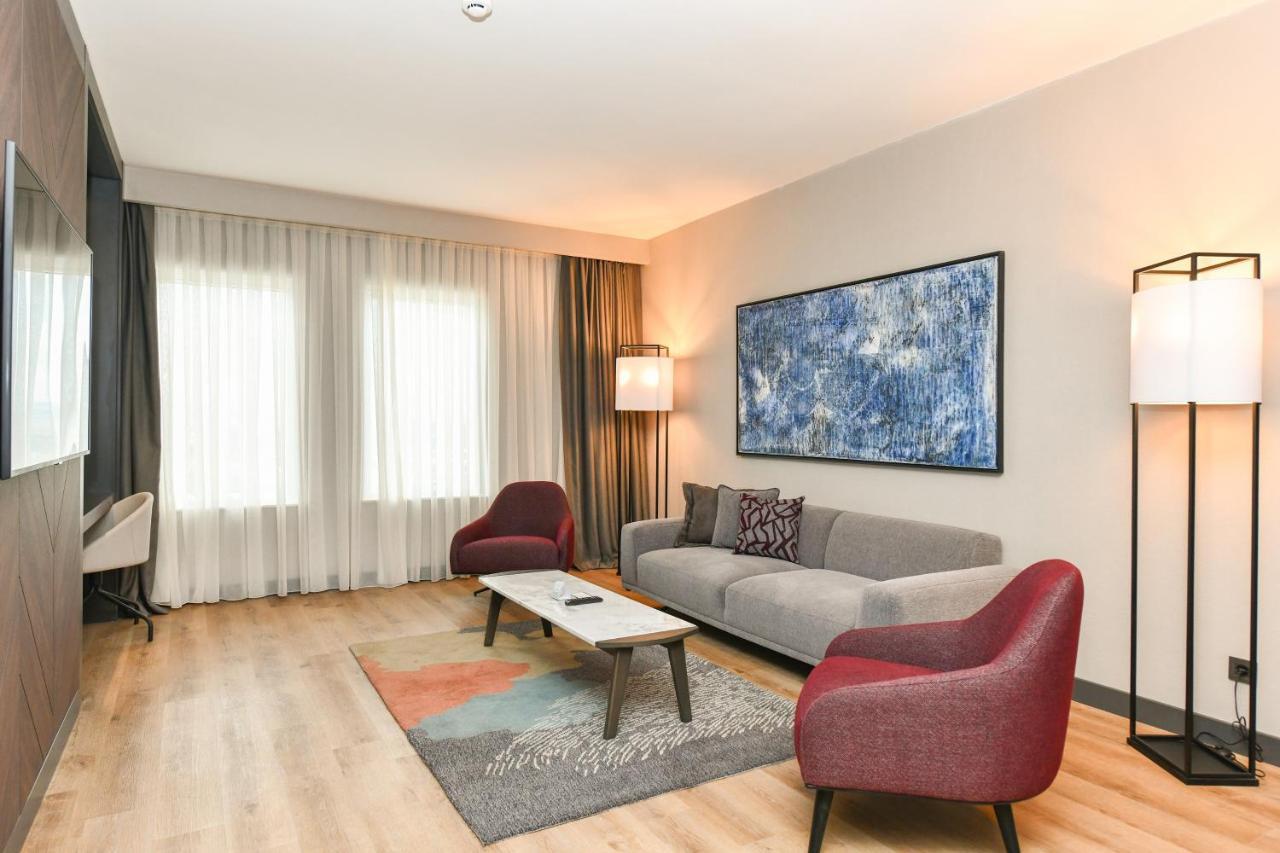 Hotel Crowne Plaza Ankara By Ihg Exterior foto