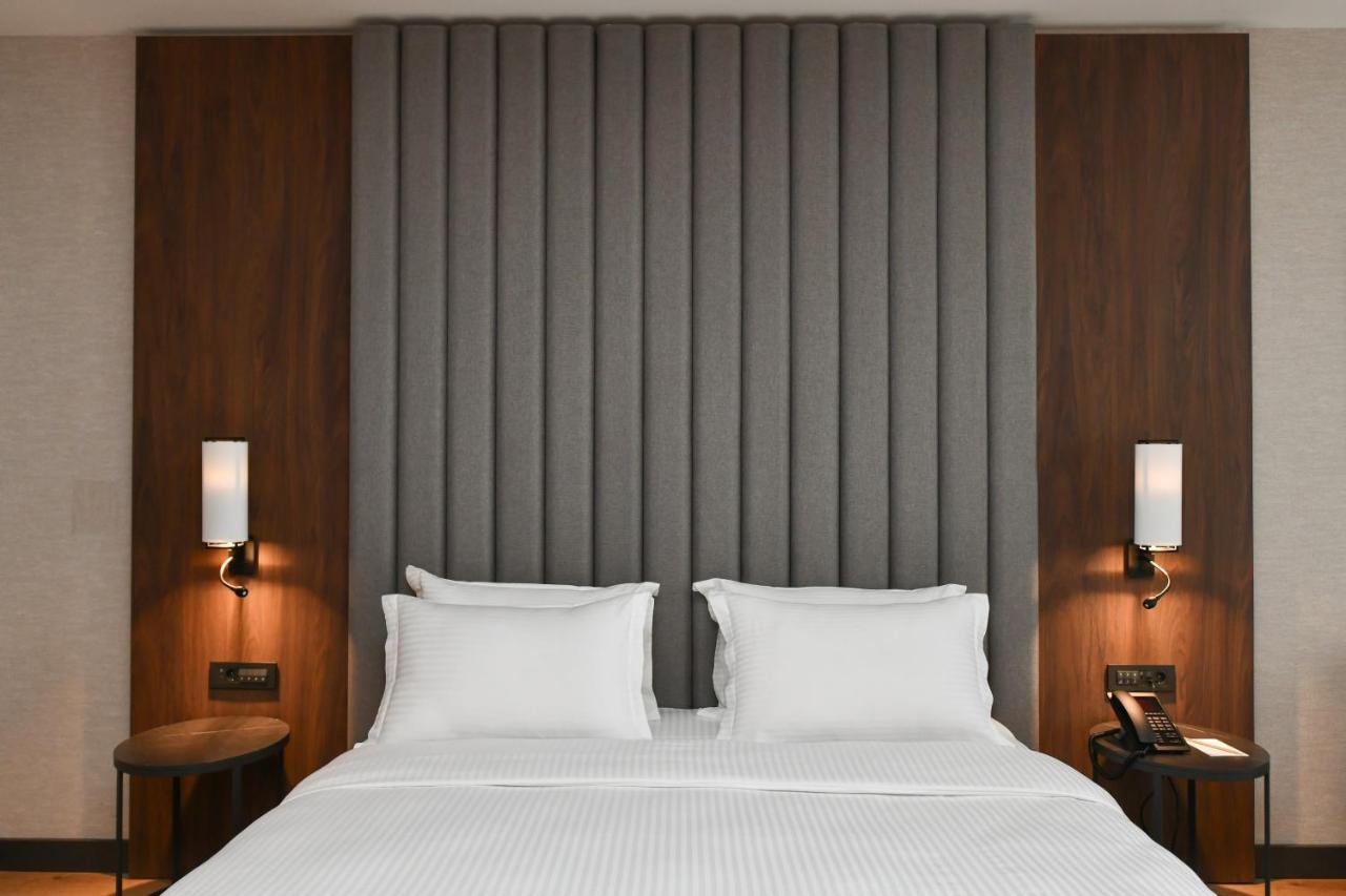 Hotel Crowne Plaza Ankara By Ihg Exterior foto