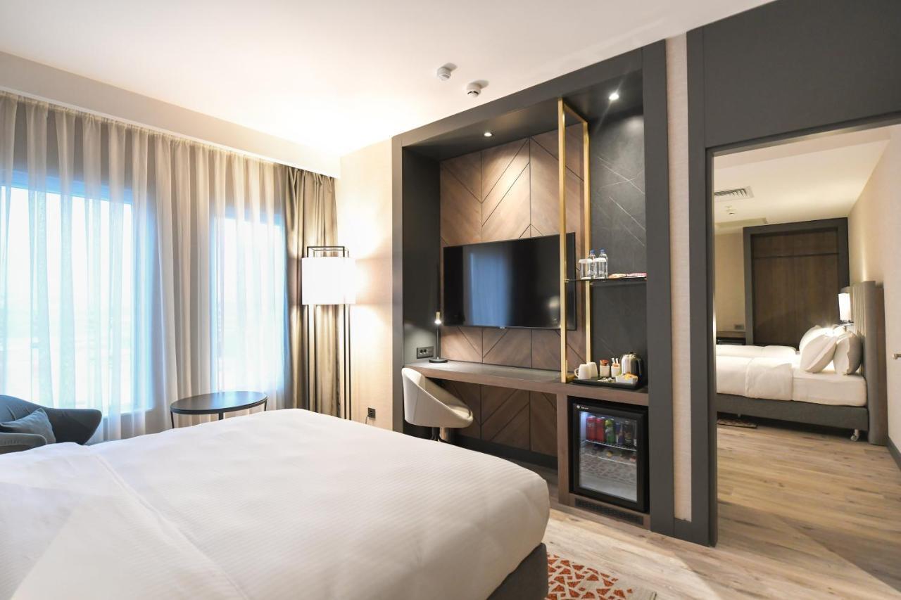 Hotel Crowne Plaza Ankara By Ihg Exterior foto
