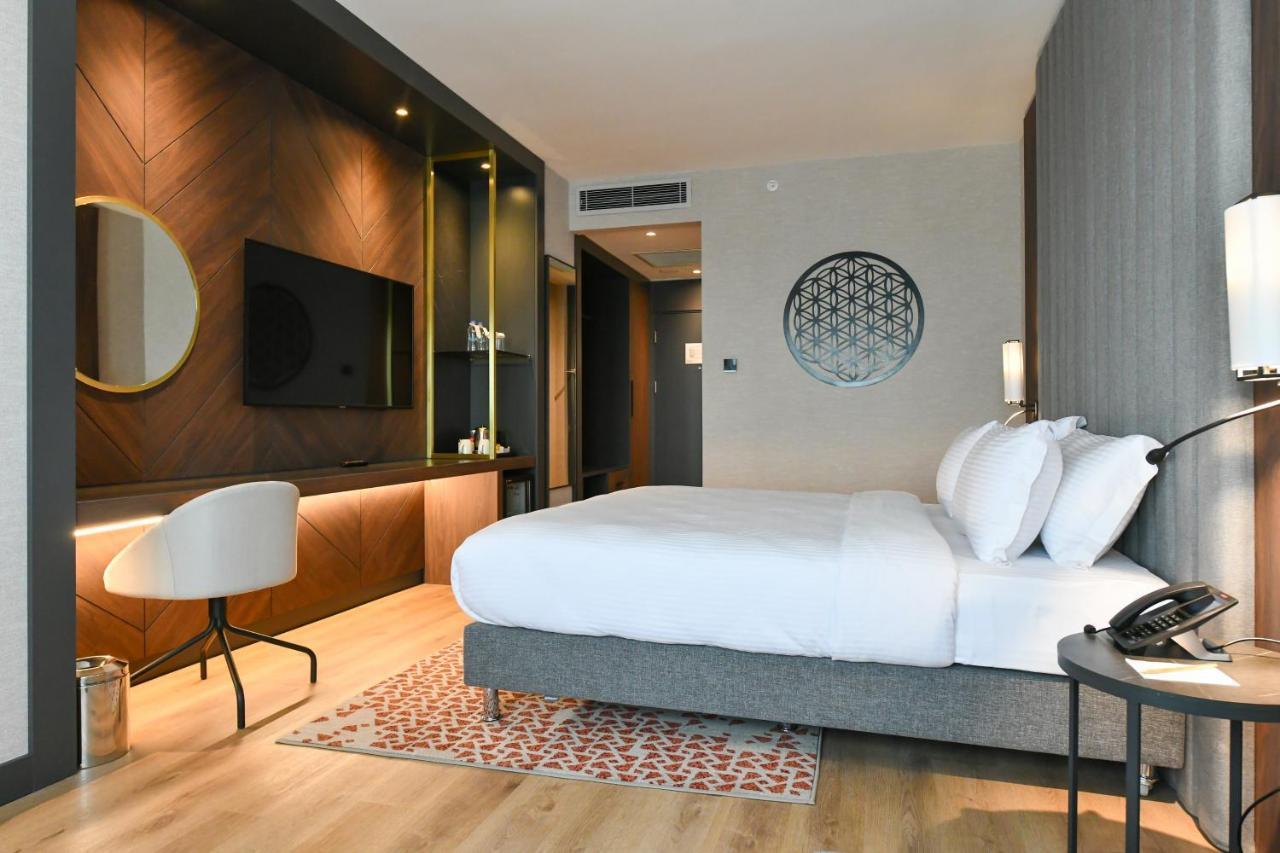 Hotel Crowne Plaza Ankara By Ihg Exterior foto