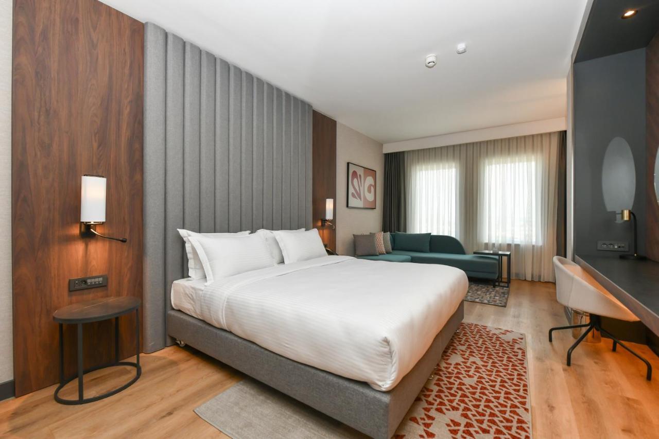 Hotel Crowne Plaza Ankara By Ihg Exterior foto