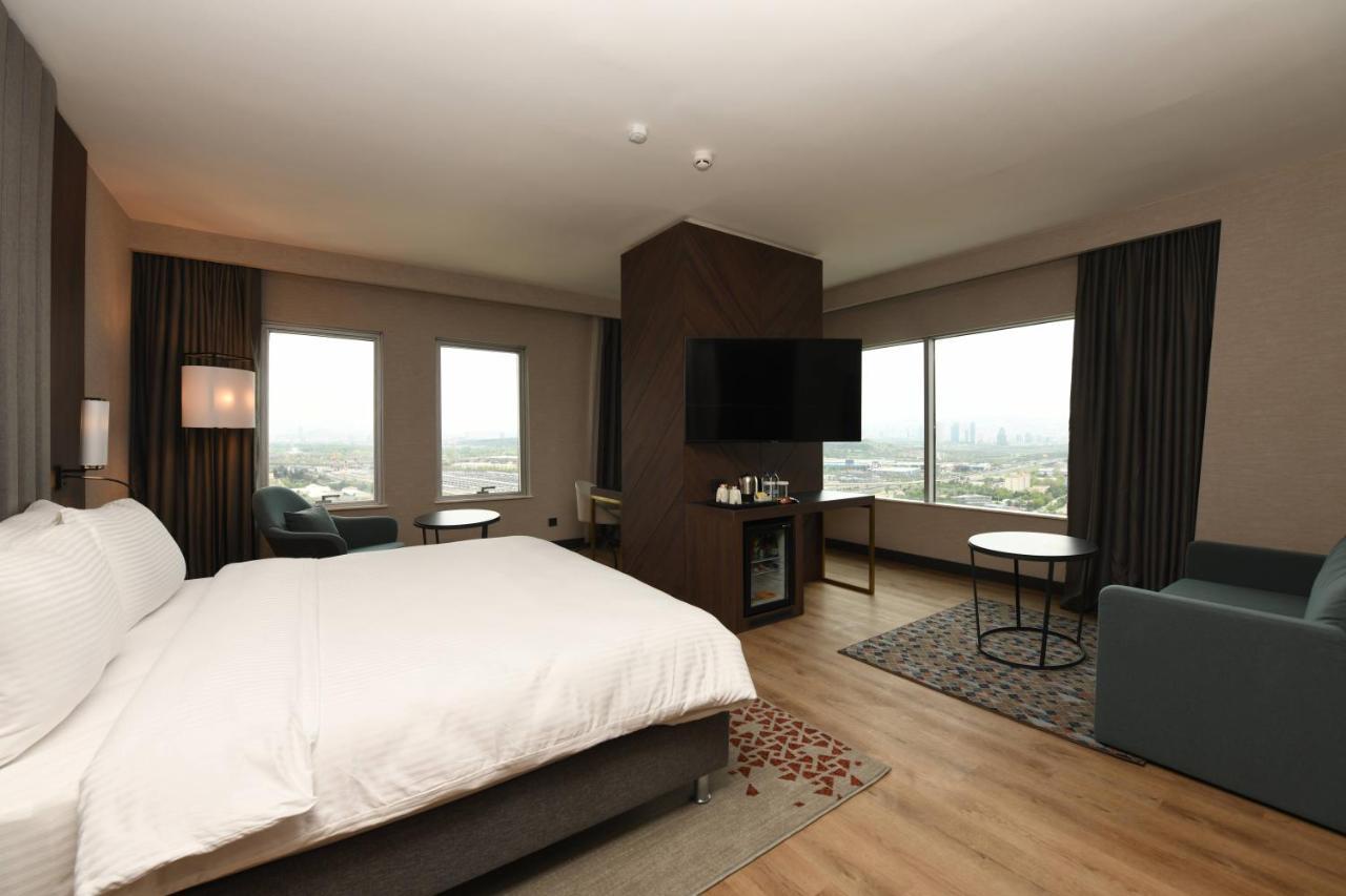Hotel Crowne Plaza Ankara By Ihg Exterior foto